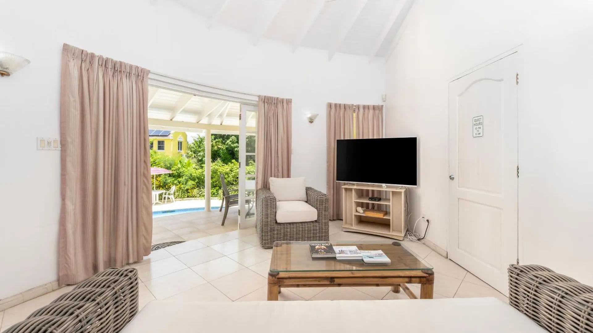 Vida Mejor - West Pool Villa Saint James 0*,  Barbados