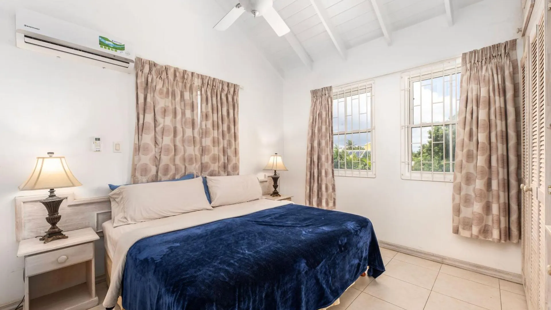 Vida Mejor - West Pool Villa Saint James Barbados